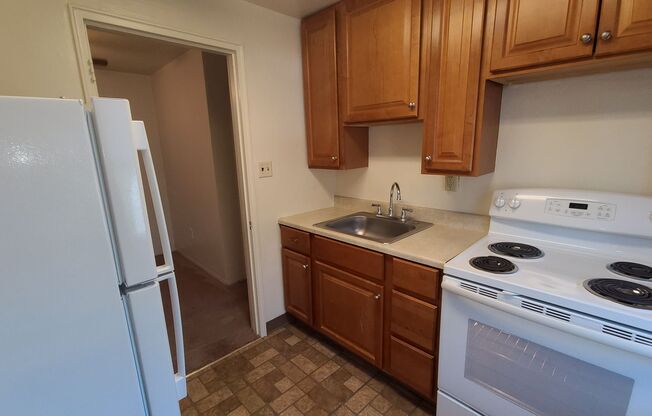 2 beds, 1 bath, 1 sqft, $1,000, Unit ABB - B-04