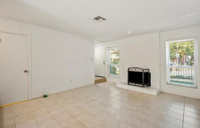 2501 BERING DR