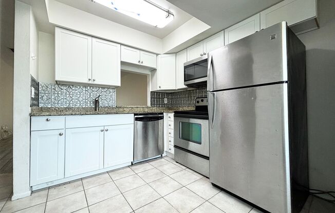 Recently Renovated Rental in Desirable Cape Coral Downtown Location!