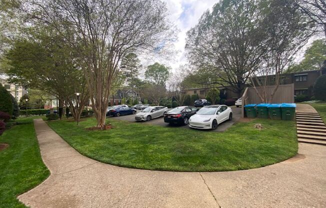 The Grove -Fully furnished-all Utilities -Monthly or longer rental