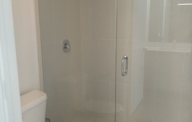 3 beds, 2 baths, 1,332 sqft, $2,982, Unit 19-208