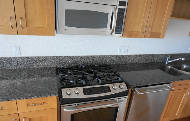 1 bed, 1.5 baths, $2,250