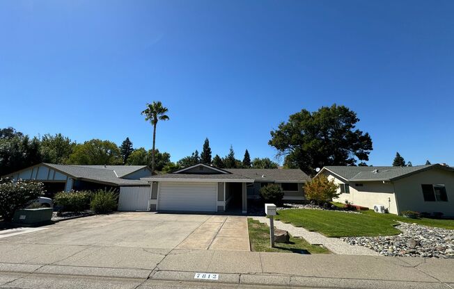 BEAUTIFUL SINGLE STORY 3 BED 2 BATH 2 CAR GARAGE IN CITRUS HEIGHTS