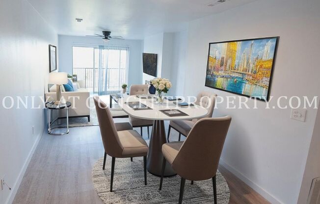 2 beds, 1 bath, 894 sqft, $1,725, Unit 21