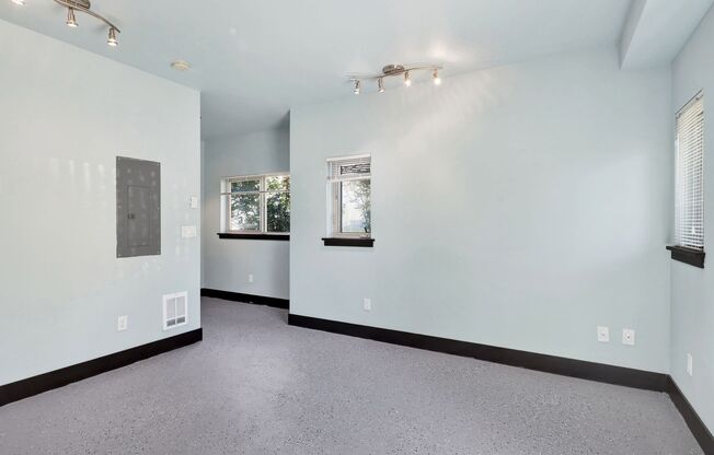 Studio, 1 bath, 429 sqft, $1,325, Unit 960-108