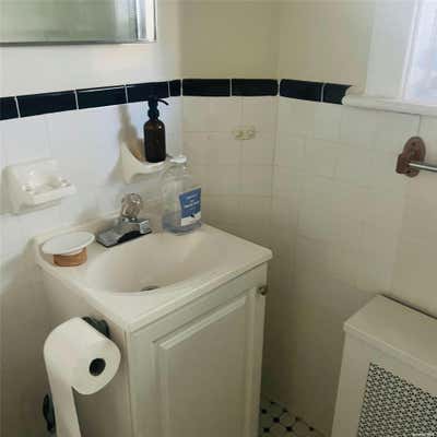 2 beds, 1 bath, $2,300, Unit 1