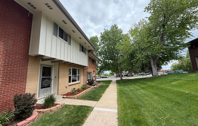 3 bed 2.5 bath townhome