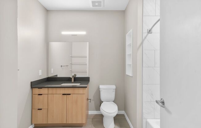 1 bed, 1 bath, 614 sqft, $2,420, Unit 604