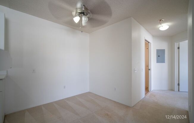 2 beds, 1 bath, $2,500, Unit # 6C