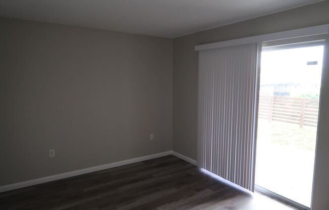 1 bed, 1 bath, 600 sqft, $1,393.75, Unit Unit 305