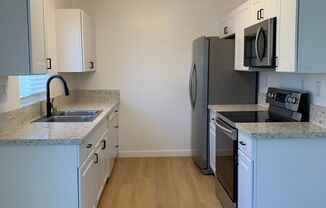 3 beds, 2 baths, $3,195, Unit 7