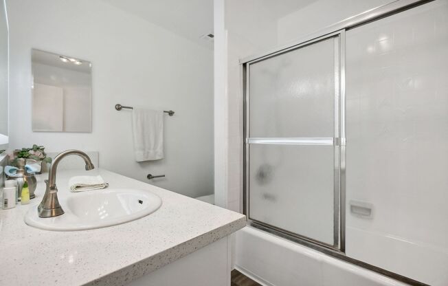 2 beds, 2 baths, 1,100 sqft, $2,895, Unit 142