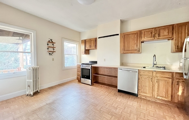 36 Eustis St.