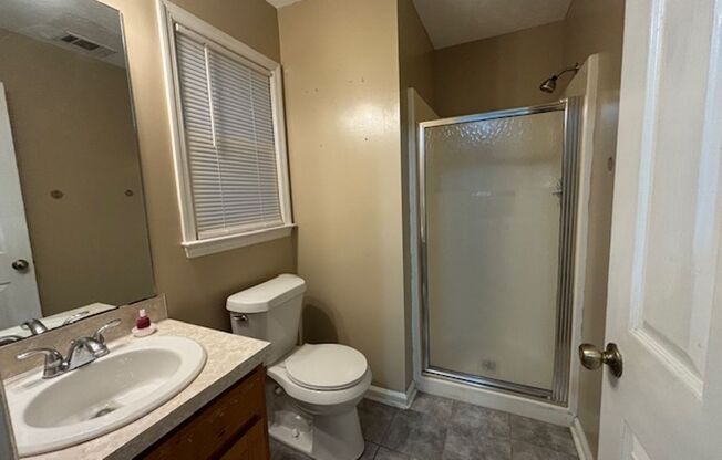 3 beds, 2 baths, $1,695