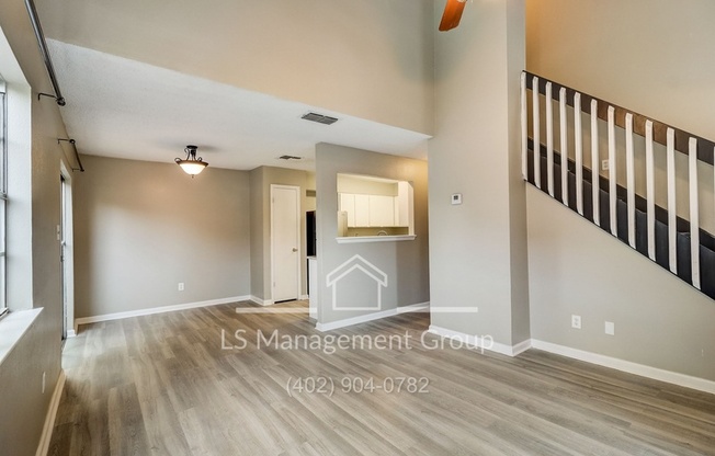 3 beds, 2 baths, 1,200 sqft, $1,295