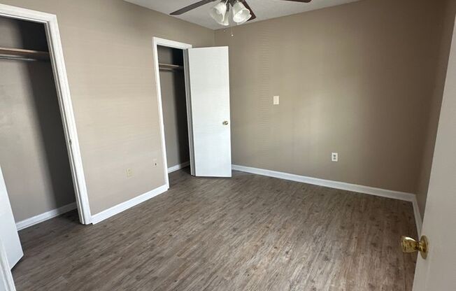 1 bed, 1 bath, $975, Unit 29