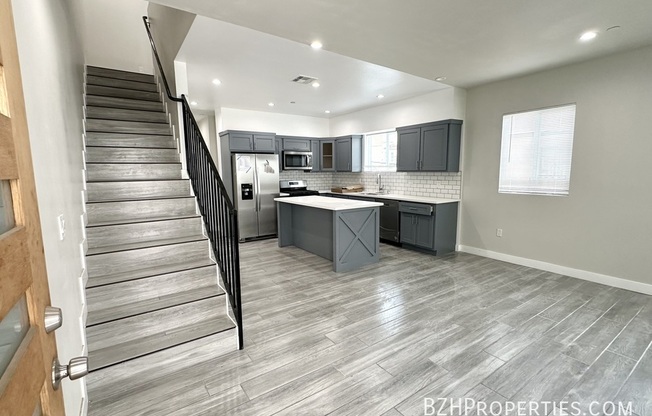 1123 BROWNING BLVD