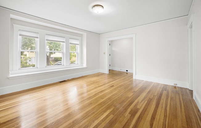 83 NEWPORT ST