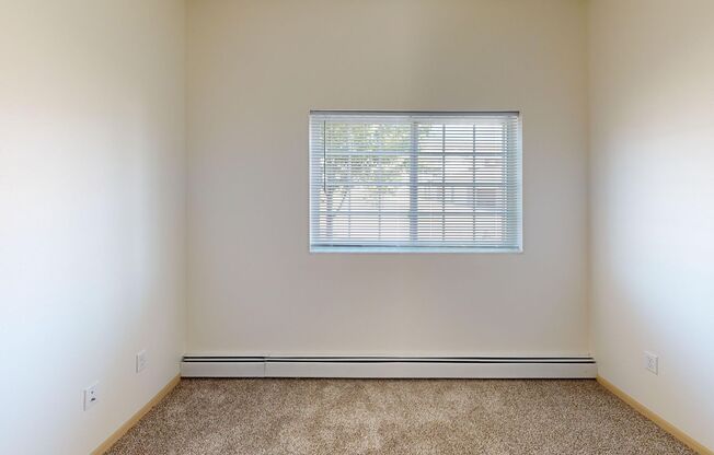 3 beds, 2 baths, 1,500 sqft, $1,495, Unit 4685-301