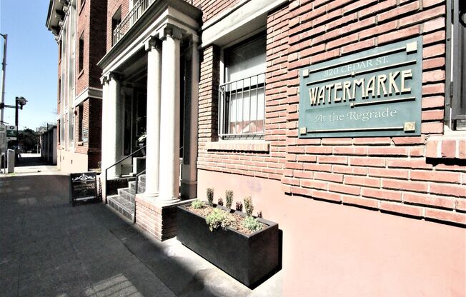 Studio, 1 bath, 423 sqft, $1,195, Unit 104