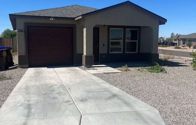 3 beds, 2 baths, $1,595