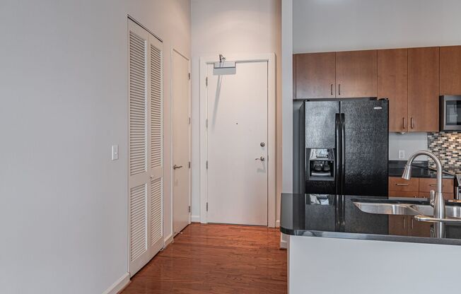 Stunning 2-bedroom, 2-bathroom condo located in the heart of Atlanta, between Buckhead and Midtown @ Sidney Marcus and Piedmont.
