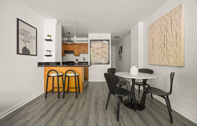 245 E 35 ST