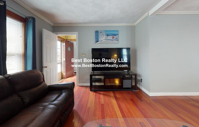 19 Gordon St # 1