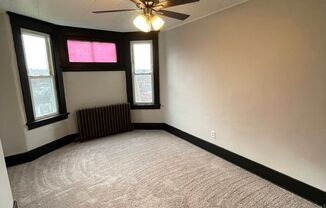 3 beds, 1 bath, $1,350, Unit Unit 1818