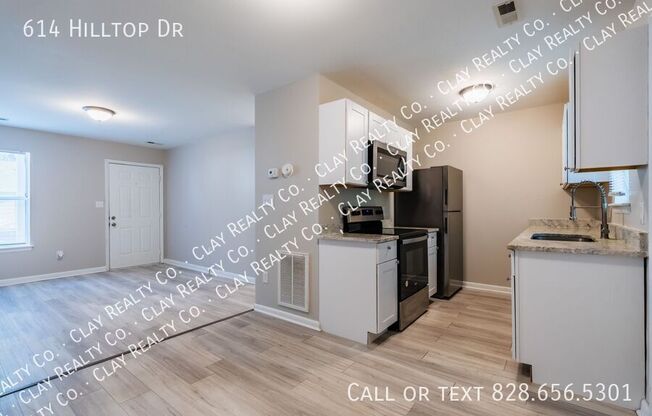 614 HILLTOP DR