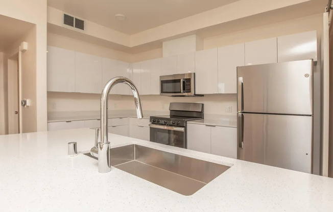 1 bed, 1 bath, 768 sqft, $1,995, Unit 311