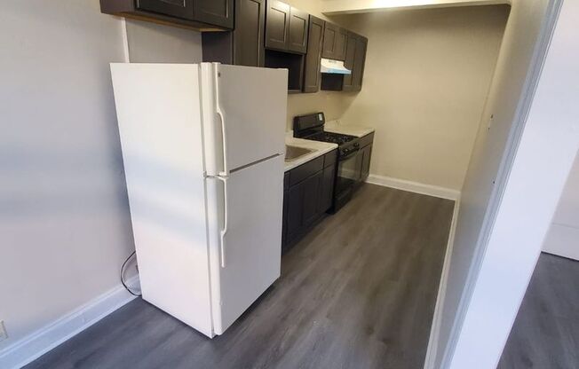 1 bed, 1 bath, 800 sqft, $975, Unit Apt 306