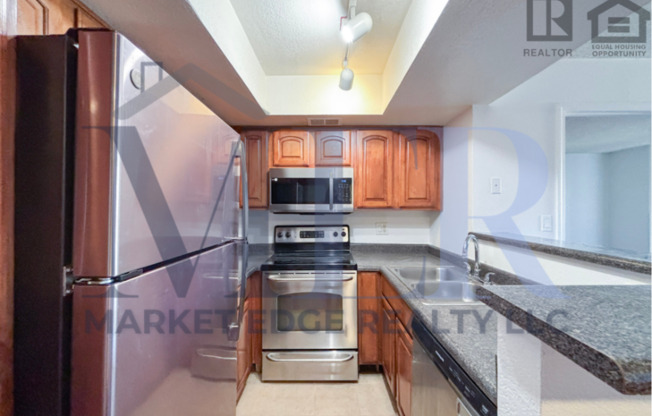 2Bed/2Bath Apt at Greenway/35th Ave! Ready for Immediate Move-In!