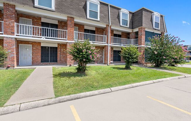 1 bed, 1 bath, 900 sqft, $859, Unit 2062