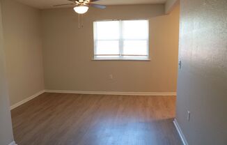 1 bed, 1 bath, 700 sqft, $800, Unit 6110-B