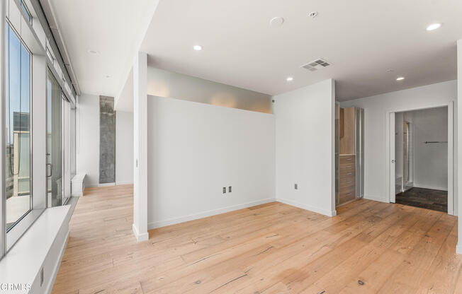 2 beds, 2 baths, 1,170 sqft, $4,500, Unit 2106