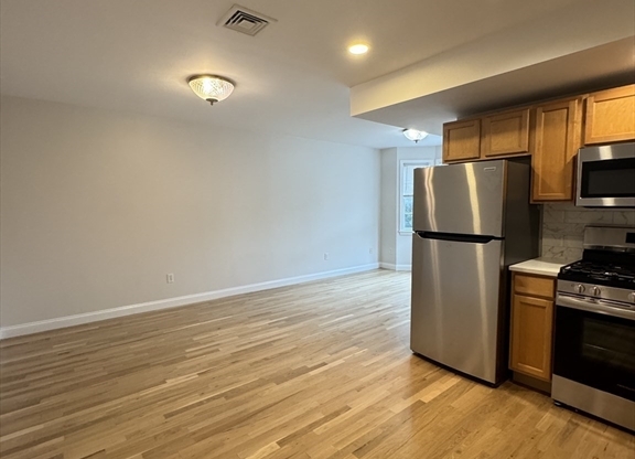 393 West Broadway St 4