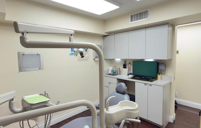 1 bed, 1 bath, 90 sqft, $7,000