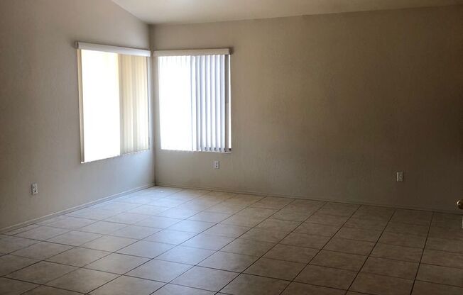 3 Bedroom - 2 story corner lot - Glendale & 99th Ave