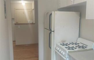 1879 7th St E # 8