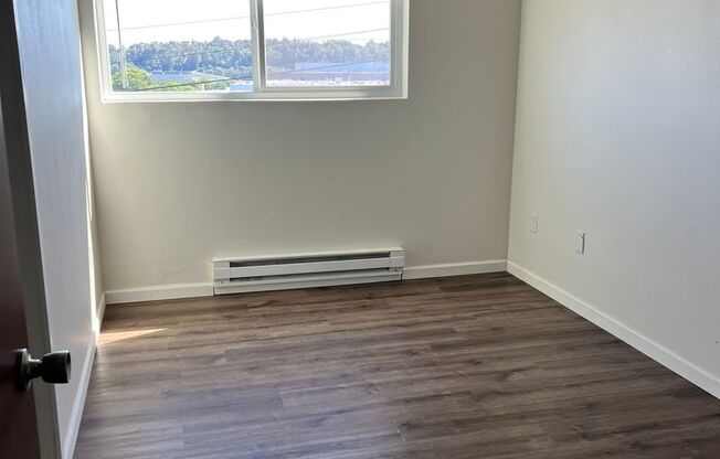 M100 - Riverview West Apartment