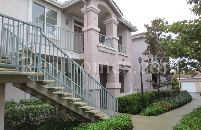Sabre Springs, 10722 Sabre Hill Dr #134, AC, Fireplace, Community Pool, Spa & Fitness,
