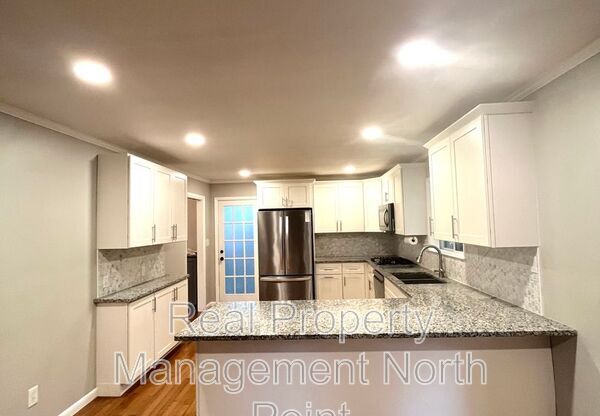 2301 ECHO HLS CIR NE
