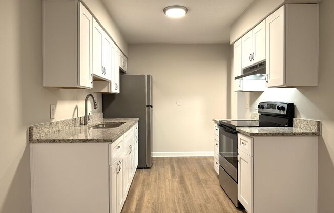 2 beds, 1 bath, 925 sqft, $1,050, Unit 212