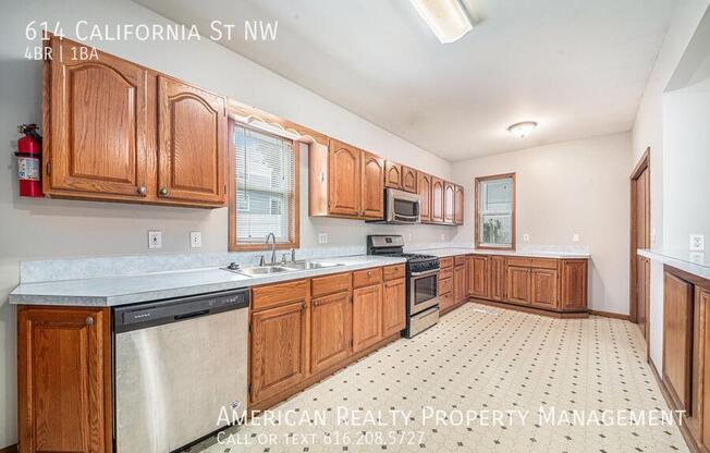 614 CALIFORNIA ST NW