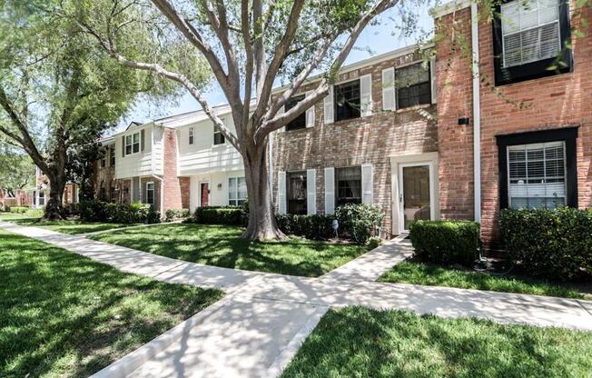 1305 Country Place Drive
