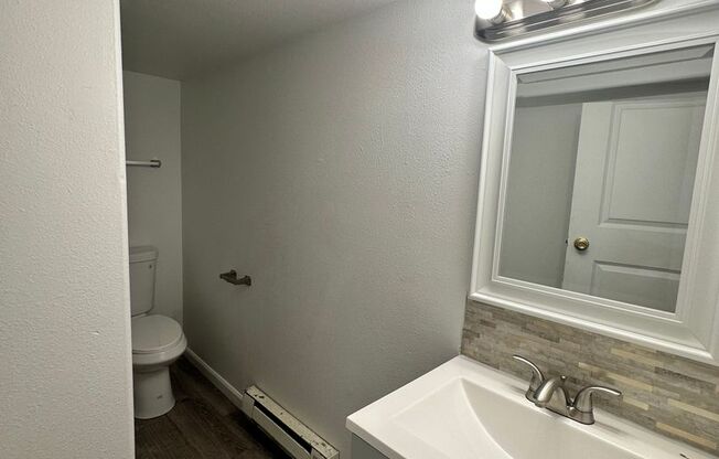 2 beds, 1 bath, $1,645, Unit 533 Methow #C