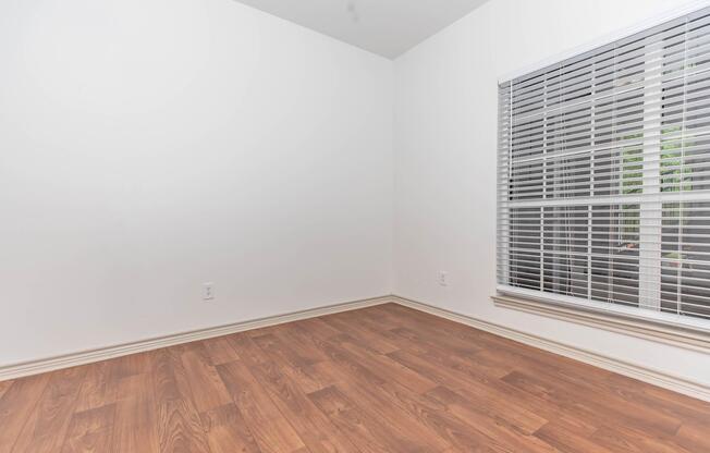 2 beds, 2 baths, 900 sqft, $1,283