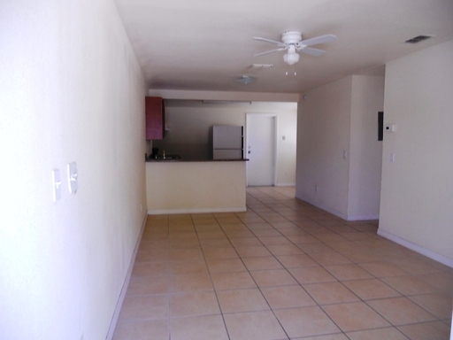 2 beds, 1 bath, 780 sqft, $1,450