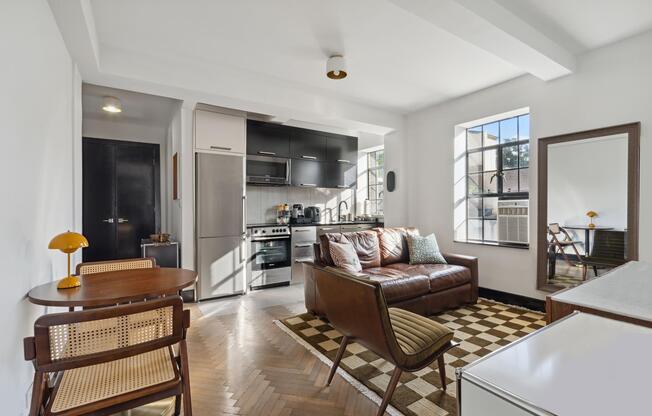 25 MONROE PL